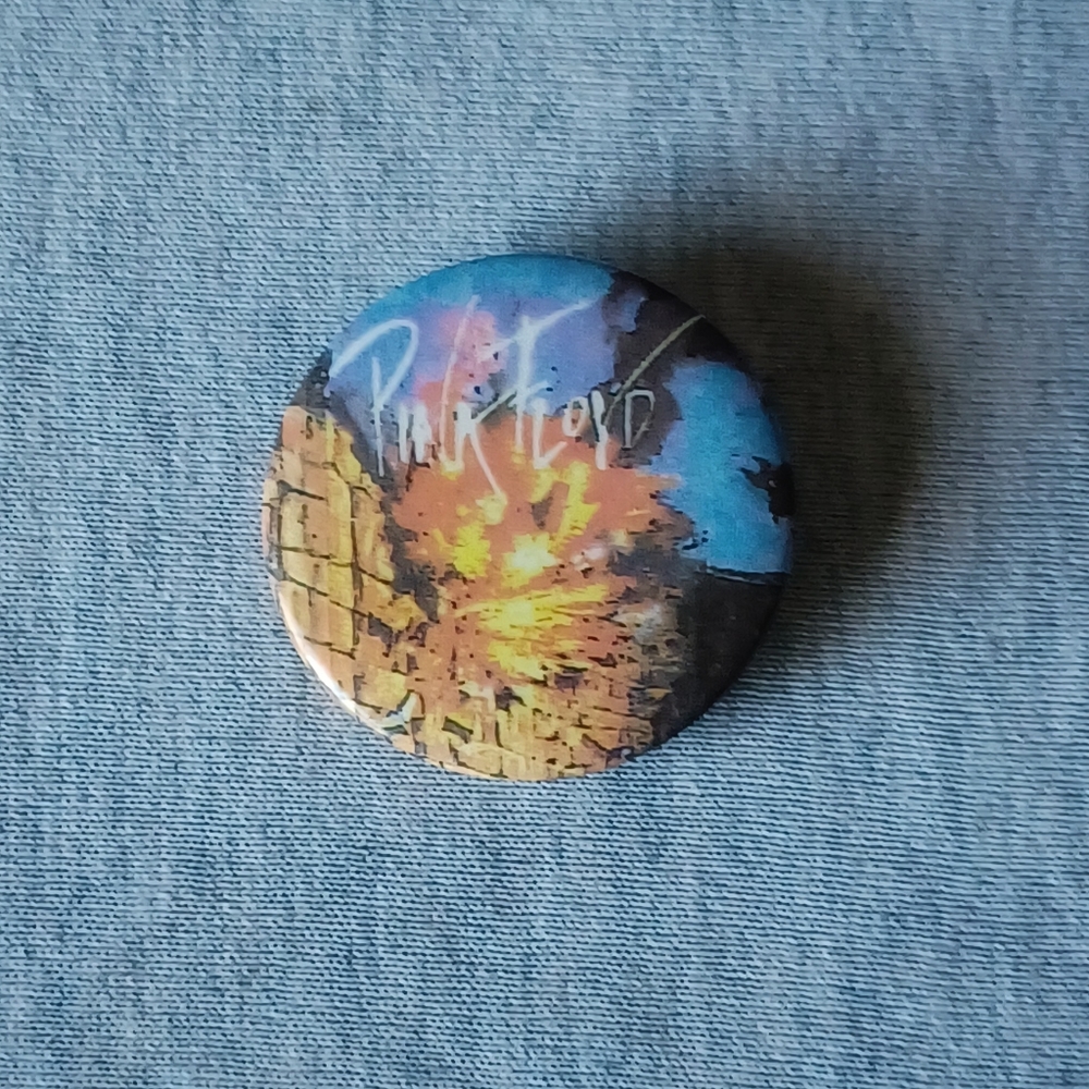 Rare Pink Floyd vintage button pin good shape see photos
